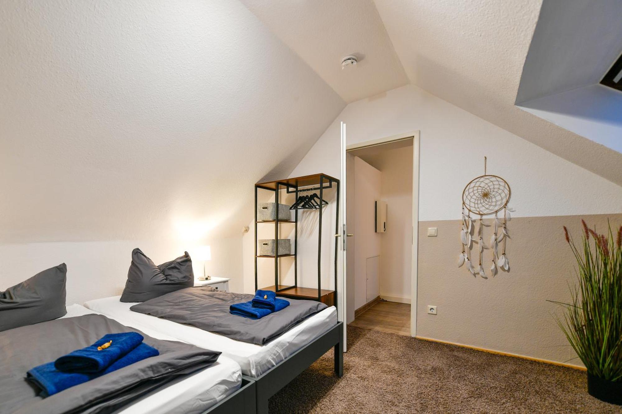 Grosses Spree Apartment, 3 Schlafzimmer Bis 10 Personen, 4X Kfz Parkplatz, Terrasse, Waschtrockner, Wlan, Netflix Cottbus Bagian luar foto